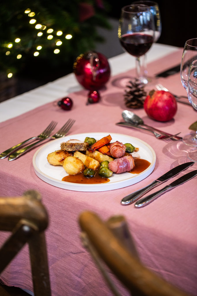 Restaurant dining at Hogarths Hotel Stone Manor